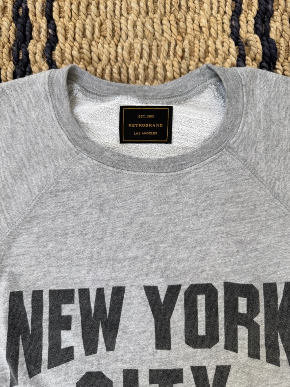 Retro brand Women’s Gray New York City Crewneck Sweatshirt. Size Small. NWOT. - Picture 5 of 6
